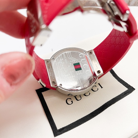 Gucci Grammy Ltd Edition Rubber Red GG PVD Watch - Picture 11 of 13